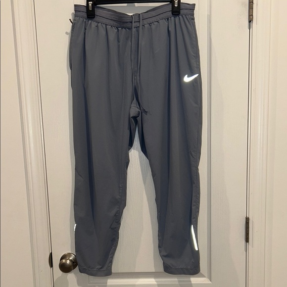 Nike Pants - Nike Women’s Gray Athletic Pants